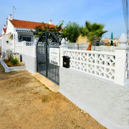 Casa Venus Salinas De تورّيفيِخا